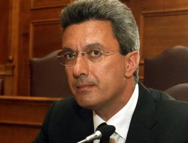 Καυστική απάντηση Χατζηνικολάου για τις ύβρεις από οπαδούς Σημίτη: «Μόνο στο twitter συναντά κανείς...» (φώτο)